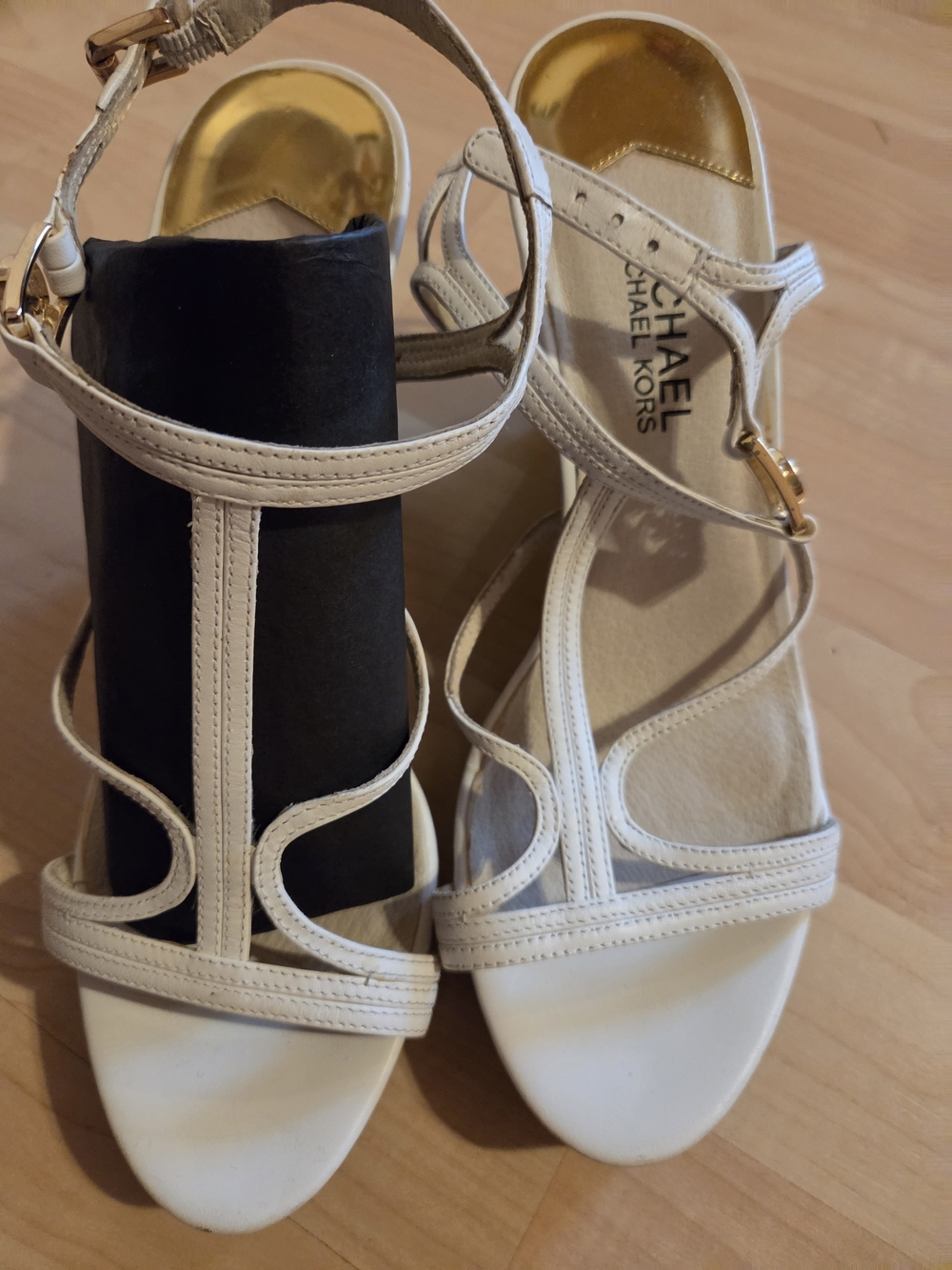 Michael Kors Cream Strappy T‑Bar Leather Heels with Gold Accent